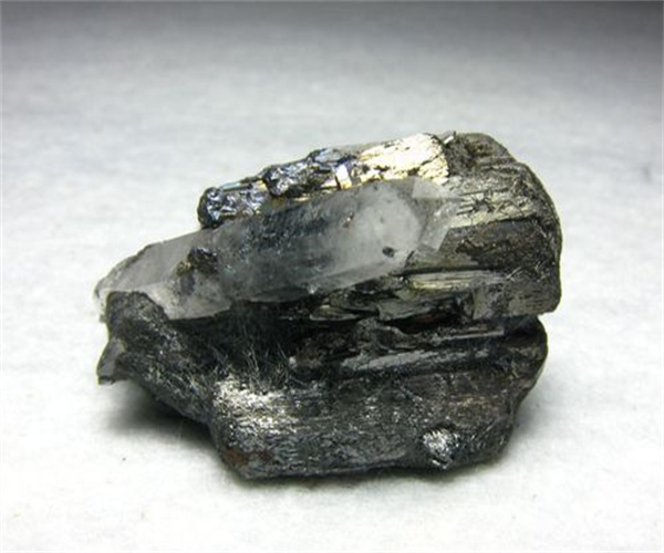 辉铋矿热稳定性测试 辉铋矿物相分析