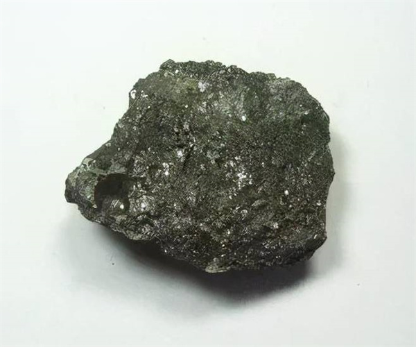 磁铁矿物相分析 磁铁矿耐酸碱性测试