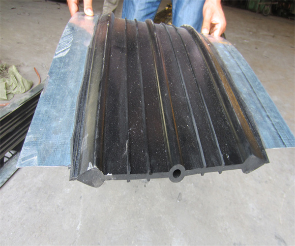 橡胶止水带耐化学腐蚀测试 橡胶止水带抗渗漏性测试